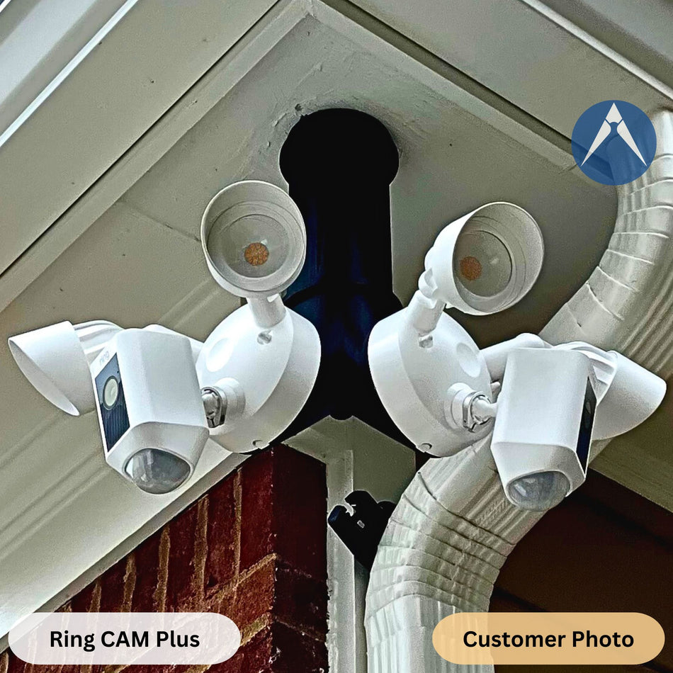 Universal 90° Dual Soffit Mount for Floodlight Cameras