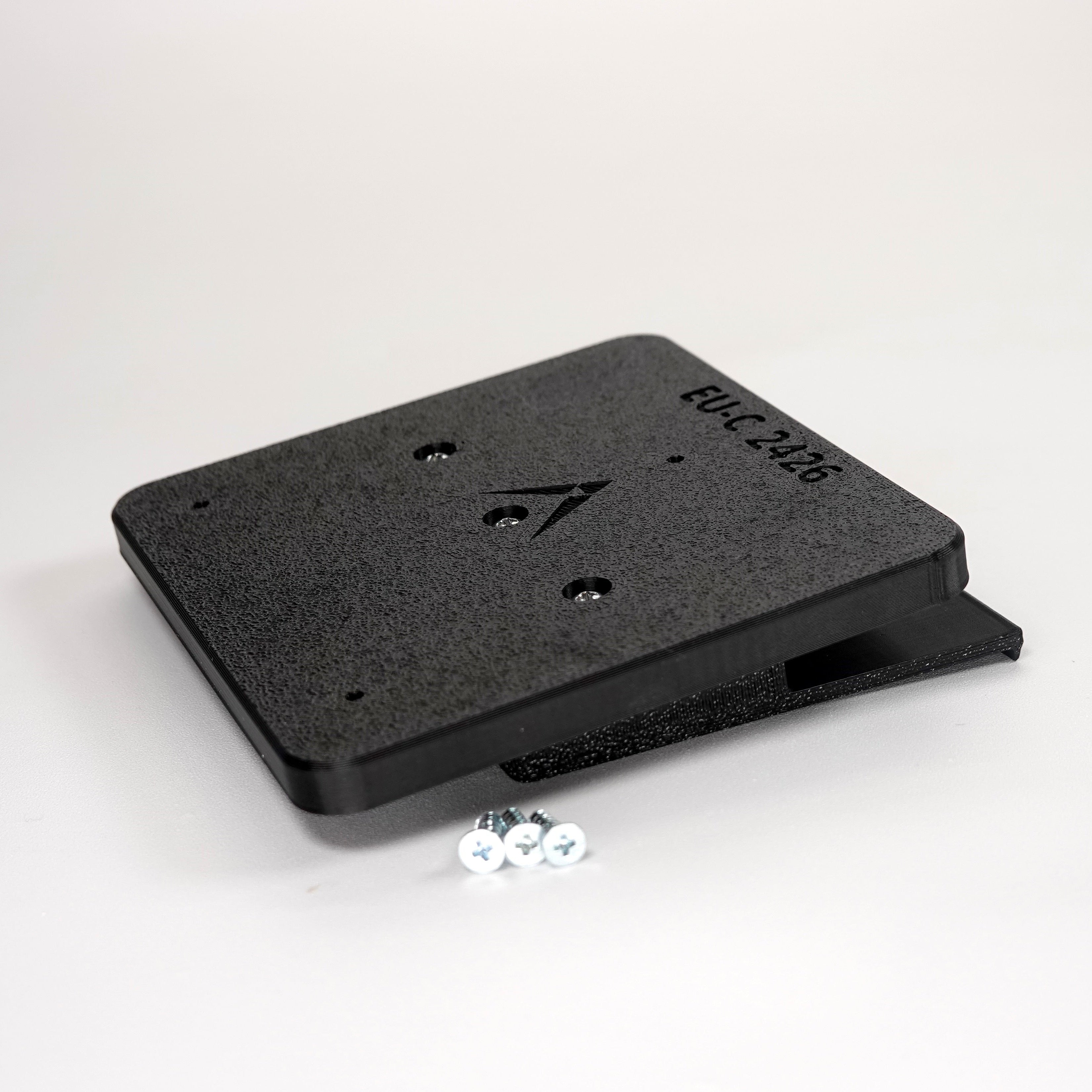 Plank Siding clip mount kit for eufy Solar Wall Light Cam.