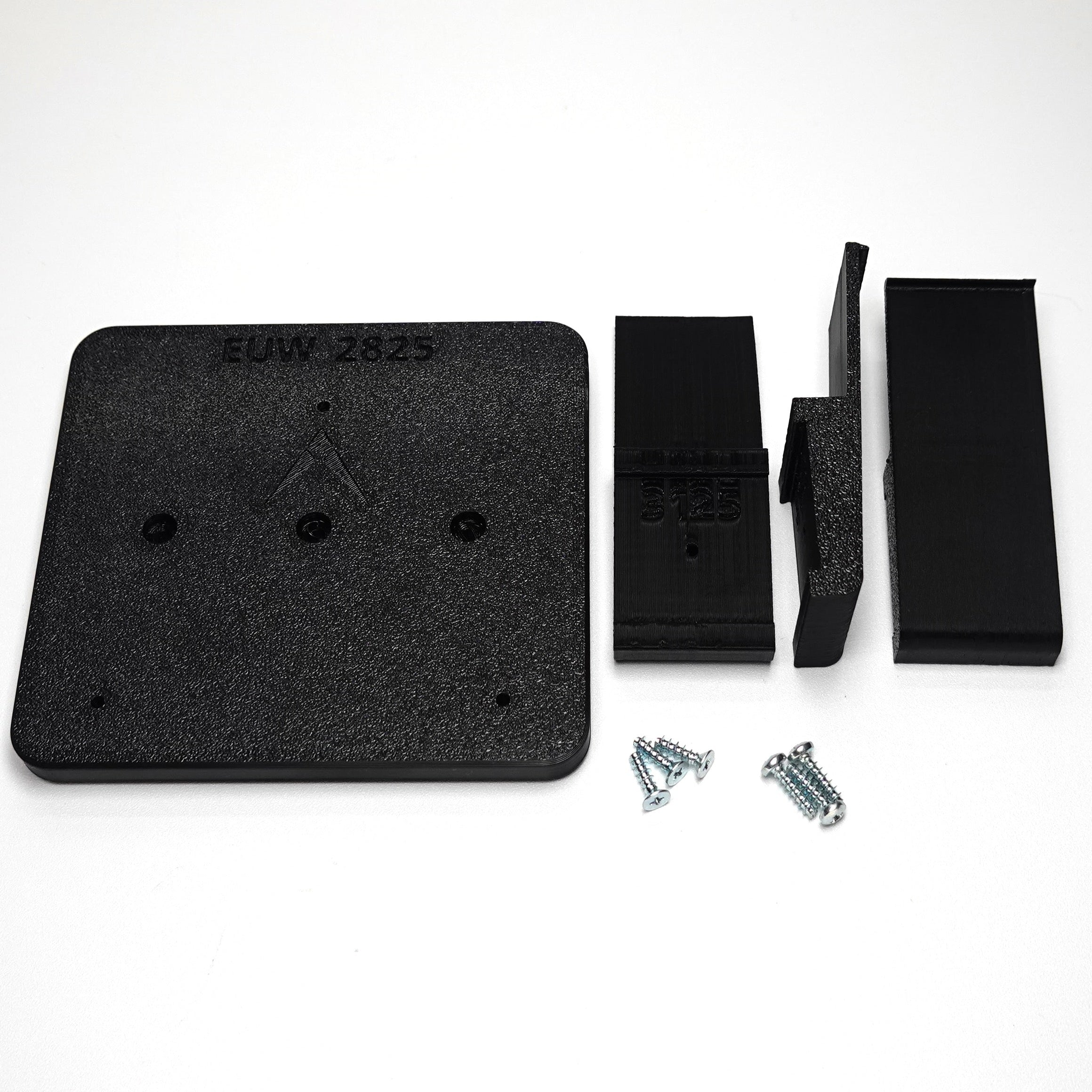 Plank Siding clip mount kit for eufy Solar Wall Light Cam.