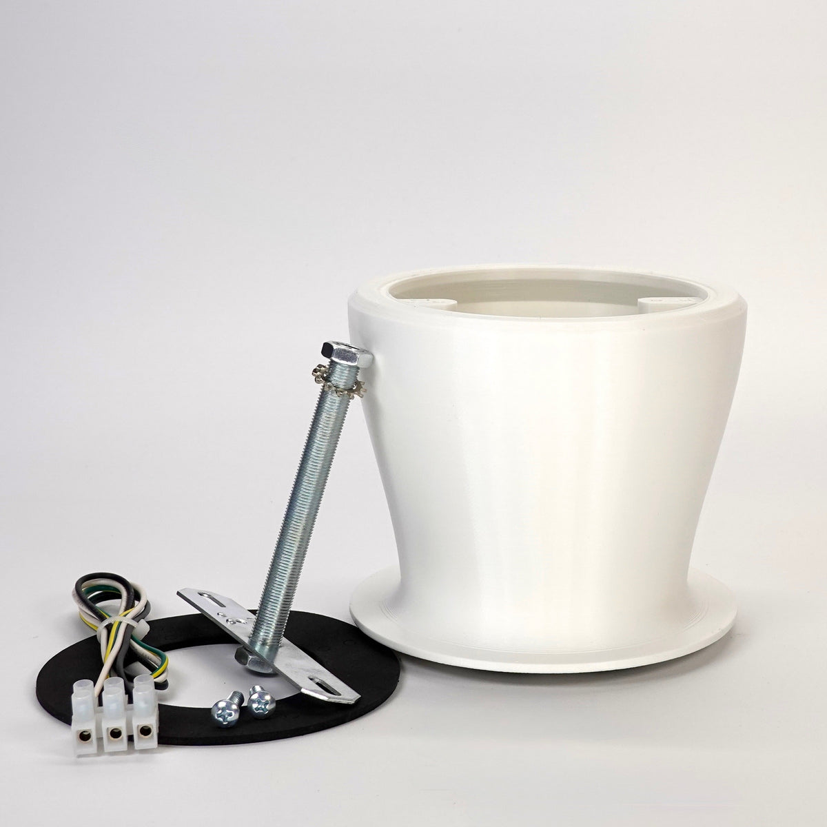 White 100mm wall mount extension for floodlight cameras.