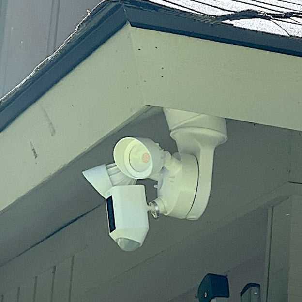 Ring Cam Plus soffit-mounted with Slim 90x07 White
