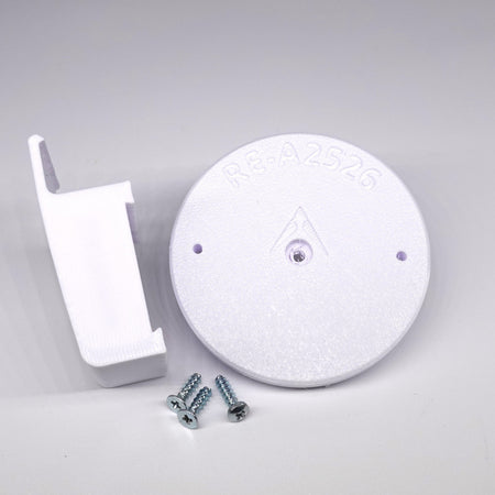 Traditional vinyl siding clip mount for Reolink security camera.