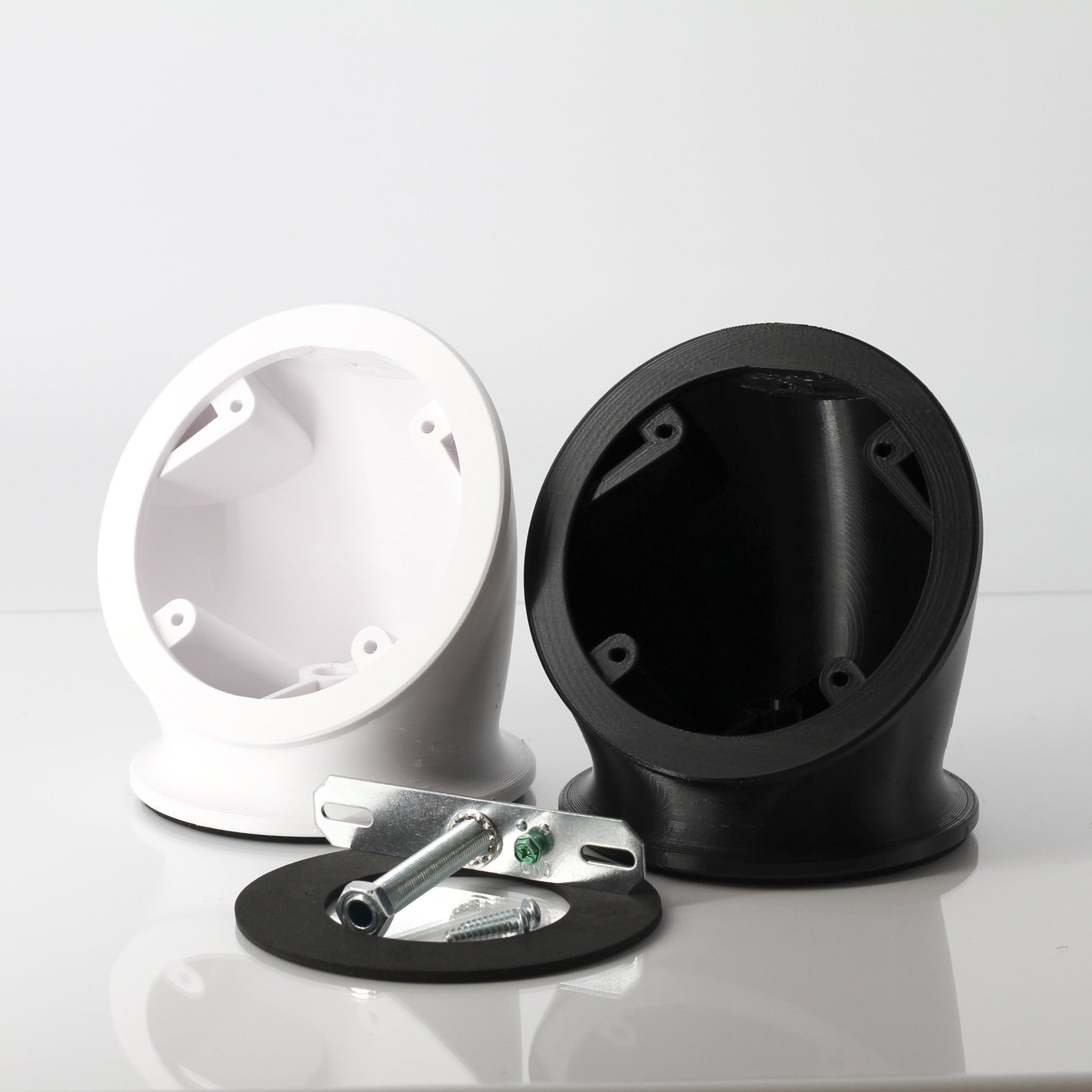 Single 60 Floodlight Mount with Mounting Hardware