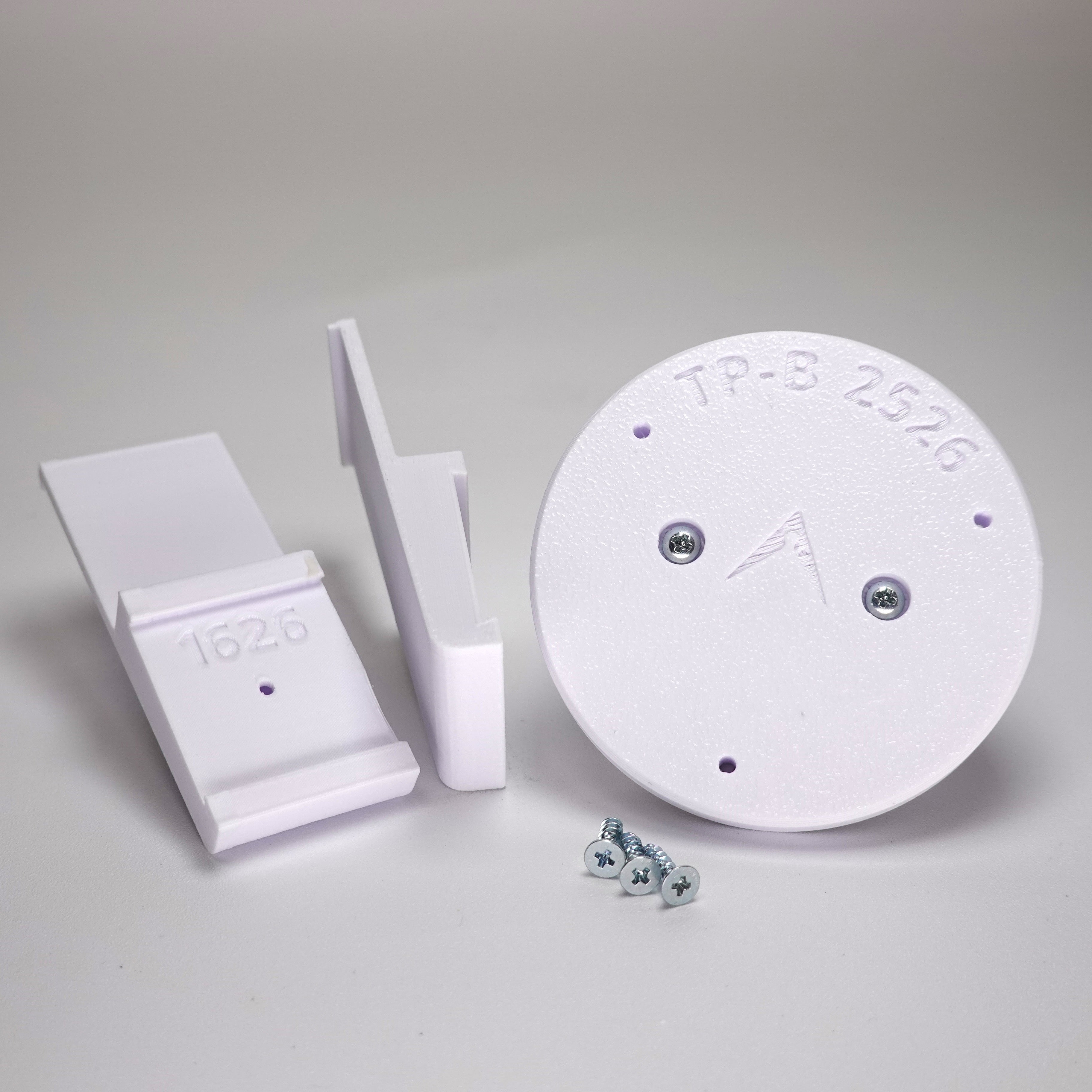 Plank siding clip (HardiePlank style) for a TP-Link Tapo solar panel.