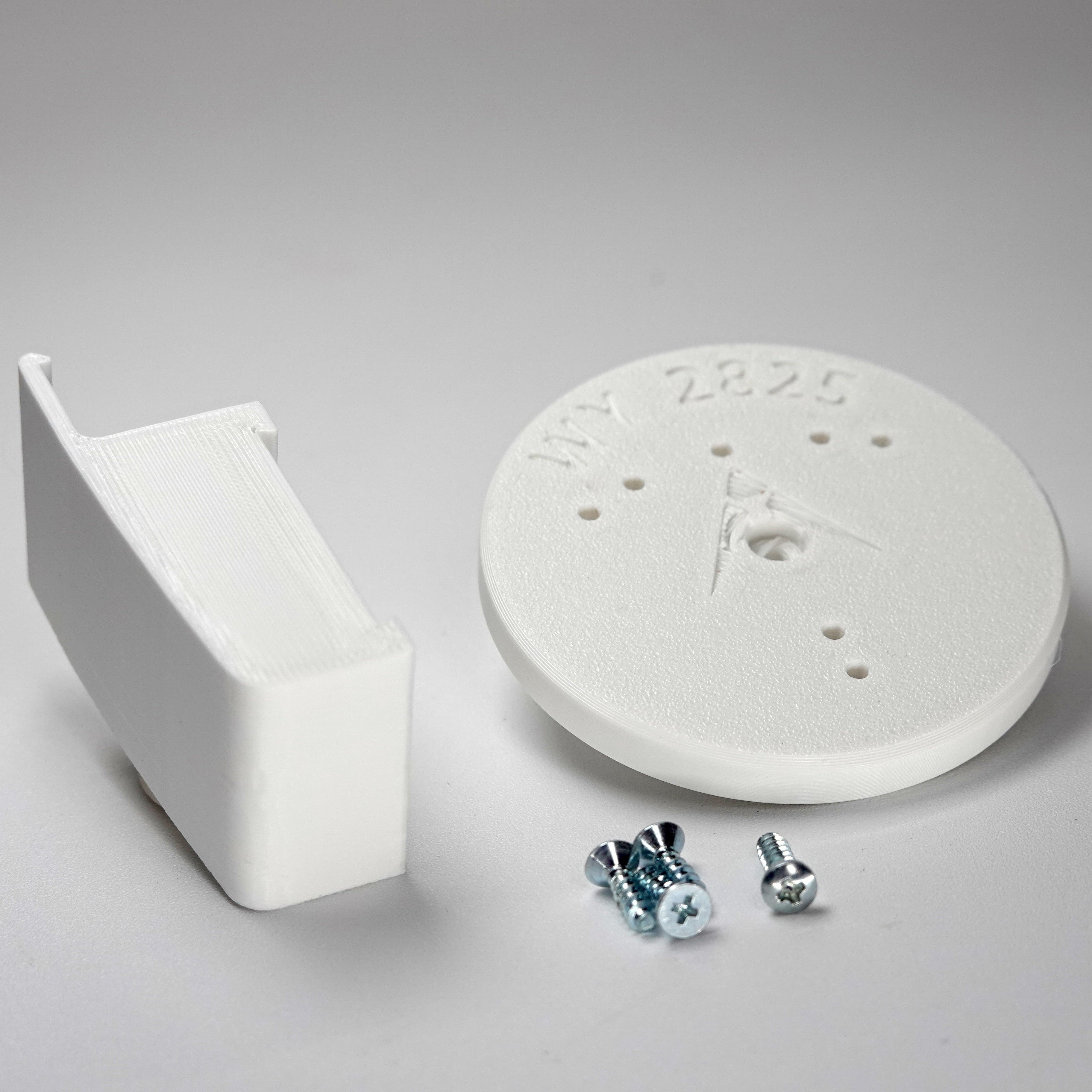 Traditional vinyl siding clip and circular mounting base for a Wyze camera, include screws.